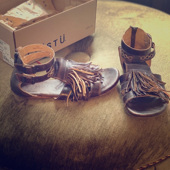 Bed Stu Shoes - Bed stu leather fringe sandals